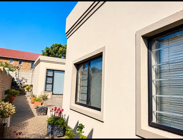 3 BEDROOM HOUSE FOR SALE IN REEBOK